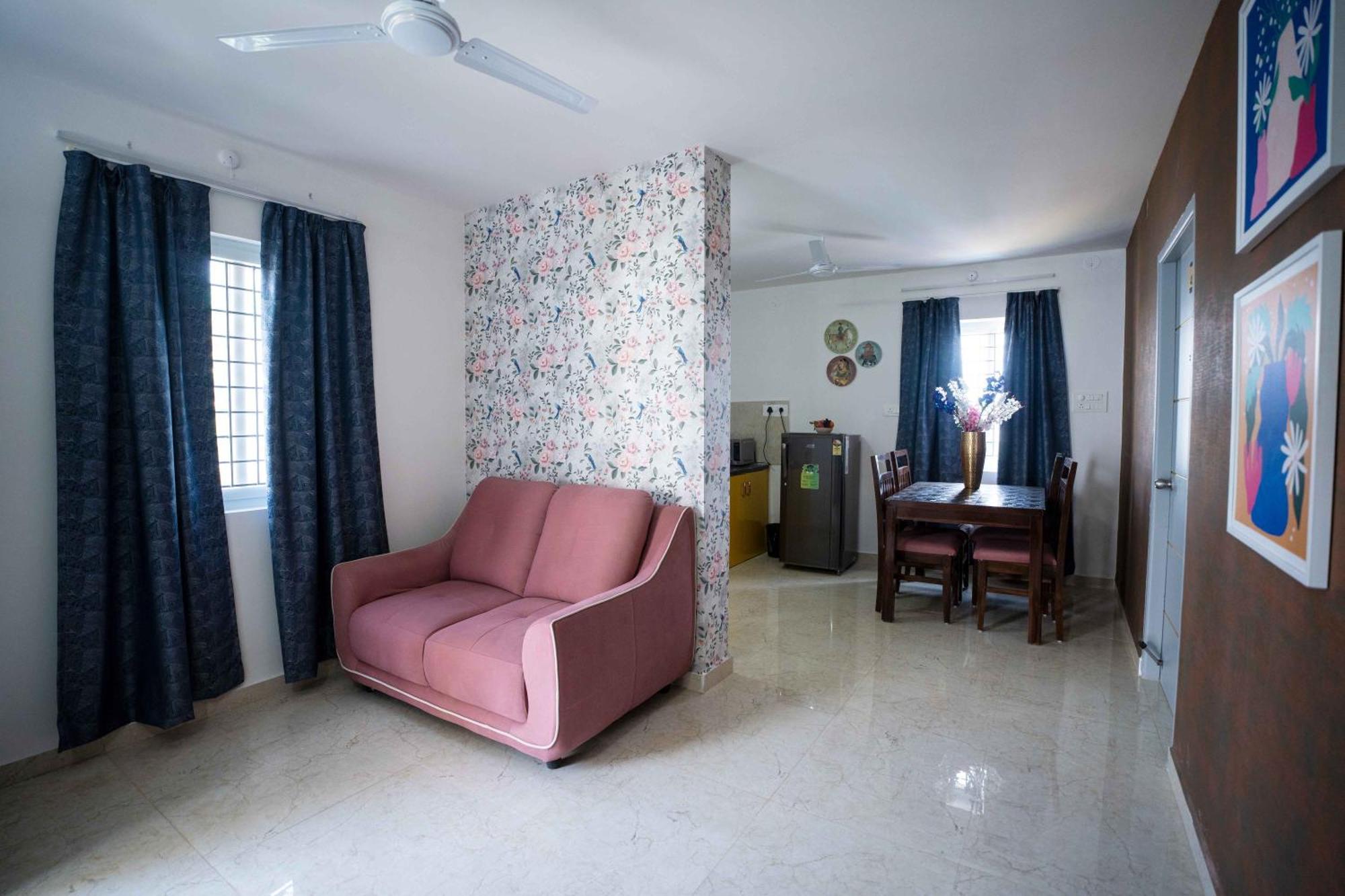 Yellow Bells Studios And Suites Gachibowli Ngoại thất bức ảnh
