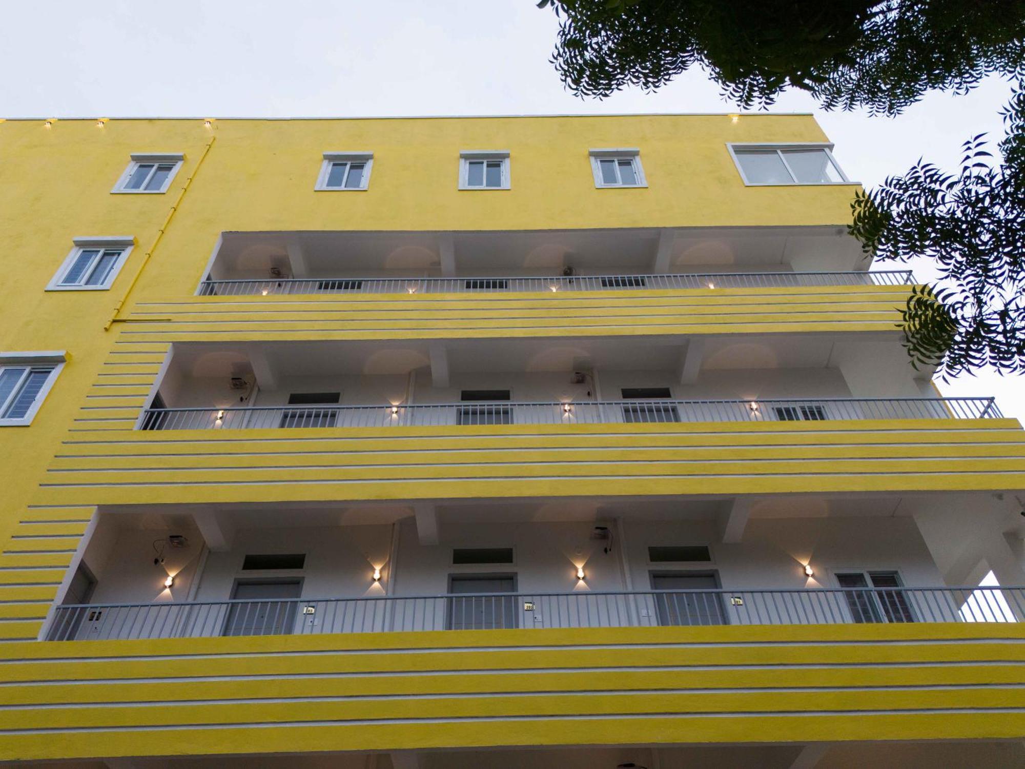 Yellow Bells Studios And Suites Gachibowli Ngoại thất bức ảnh