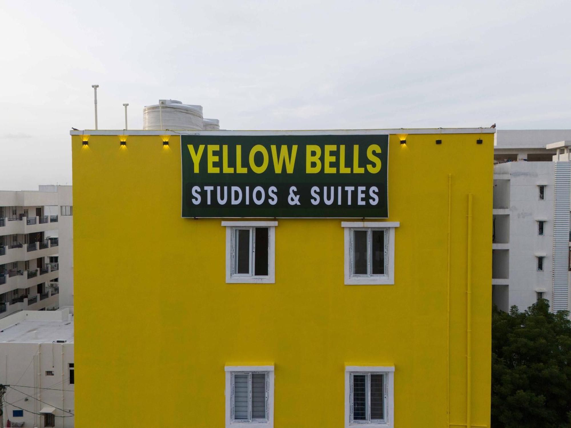 Yellow Bells Studios And Suites Gachibowli Ngoại thất bức ảnh