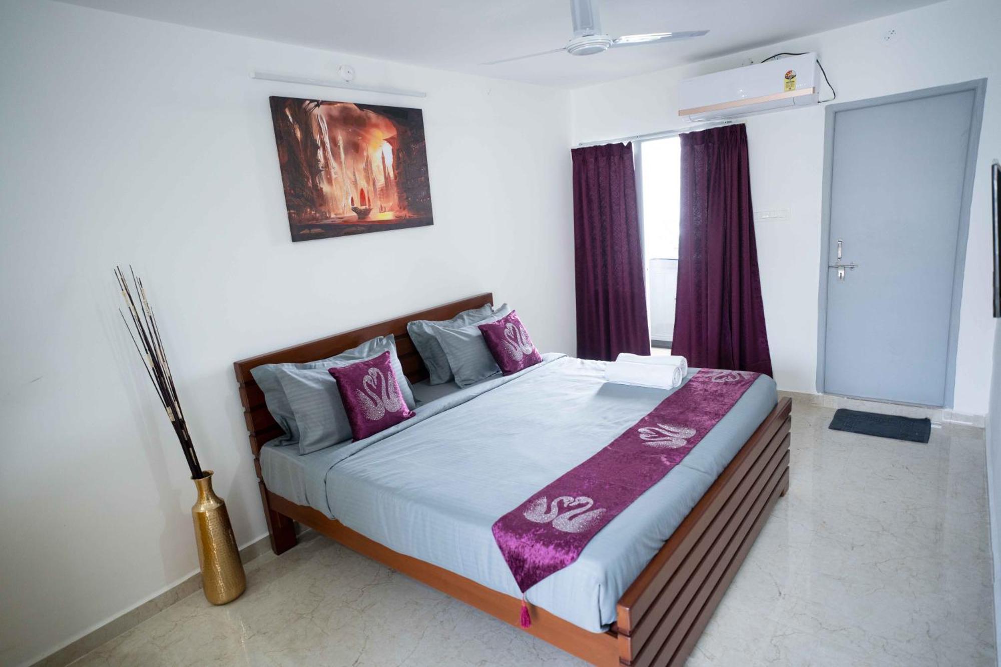 Yellow Bells Studios And Suites Gachibowli Ngoại thất bức ảnh